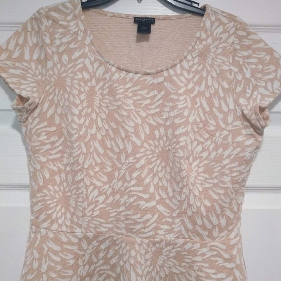Beige Ann Taylor Peplum Top Size M - Picture 1 of 3